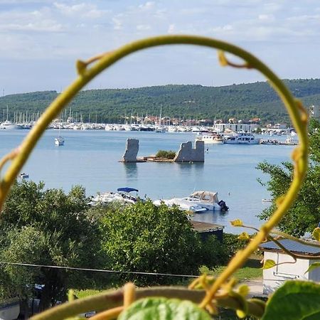 Apartman Suky Sukošan Екстериор снимка